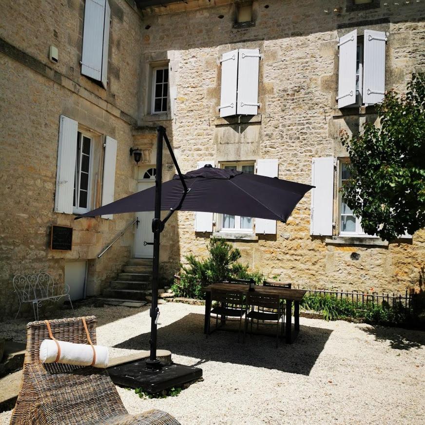 Gîte Le Bonheur Hiersac Exterior foto